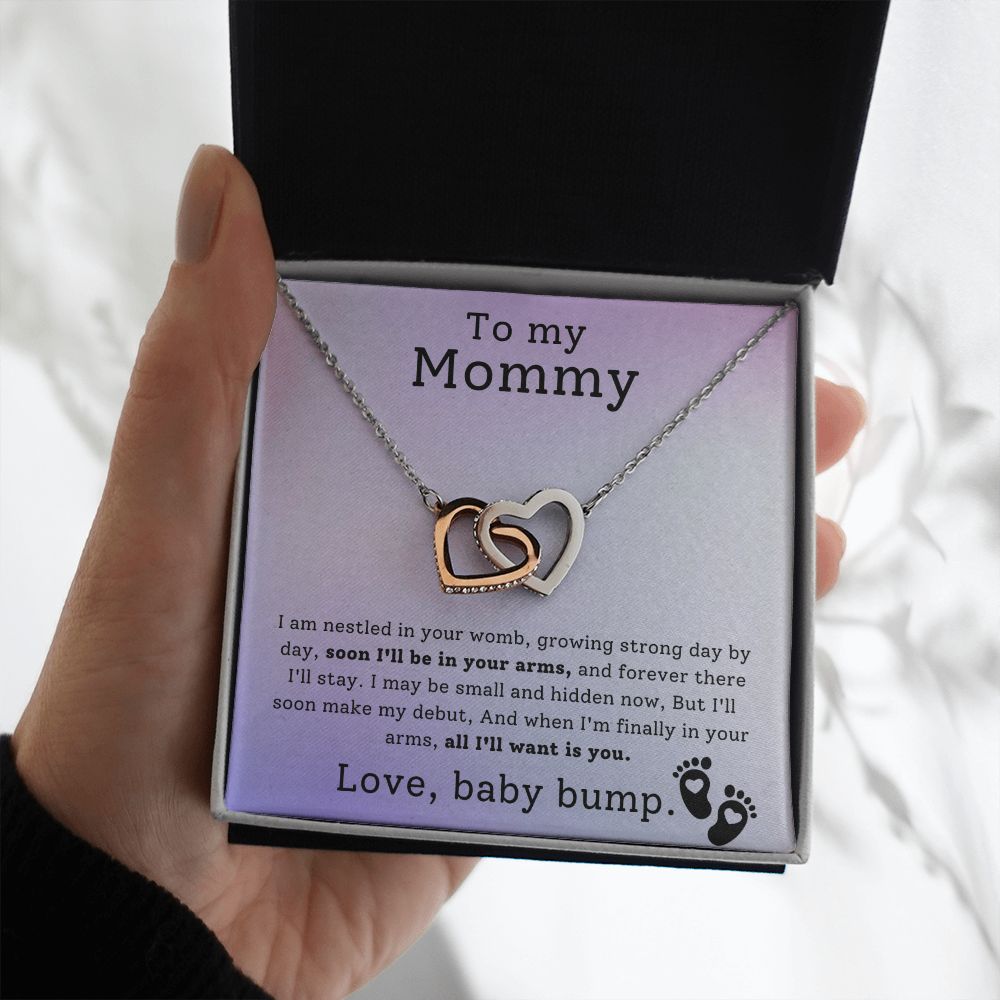 To My Mommy - I Am Nestled - Interlocking Hearts Necklace